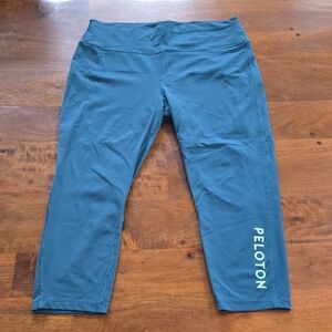 Peloton Cadent Teal Cropped Leggings Size XL